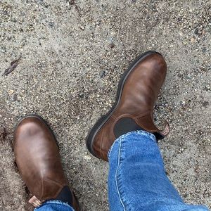 Blundstones Antique Brown (AUS 11/US 12)